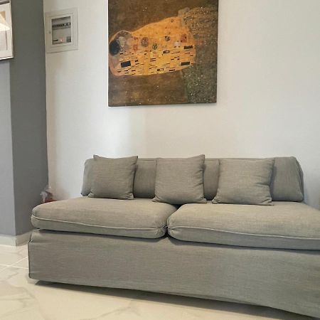 Cosy Apartment In Glyfada Center أثينا المظهر الخارجي الصورة